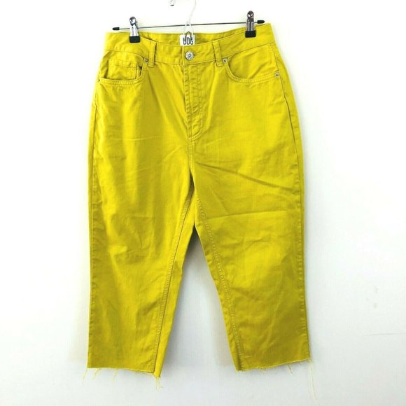 BDG Denim - BDG Urban Outfitters Crop Mom Jeans
